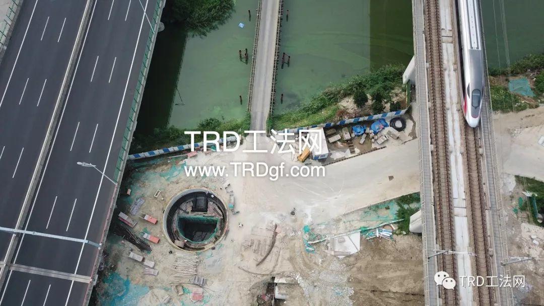 TRD工法应用于阳澄湖引水顶管工作井